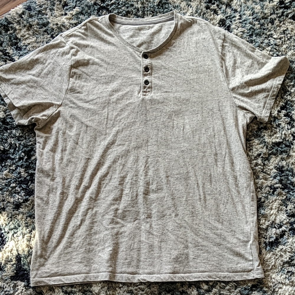 NWOT Old Navy men's soft washed shirt